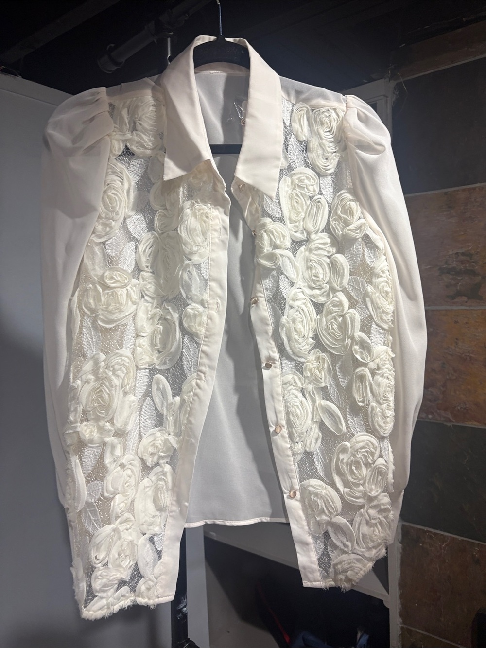 Women's Cream Floral Rosette Button-Down Shirt